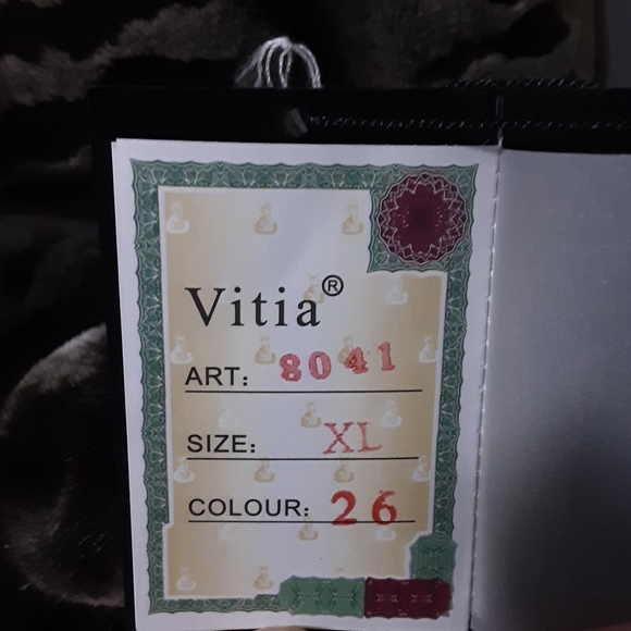 Faux Fur Coat - Picture 4 of 9